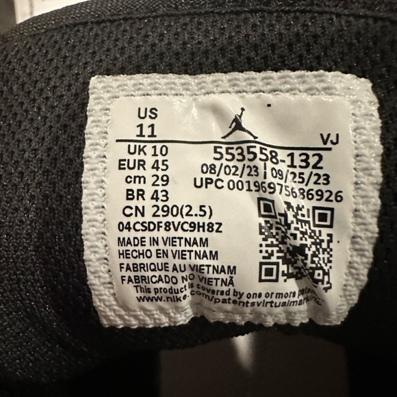 Nike Air Jordan Shoes Size 11 - Picture 5 of 5